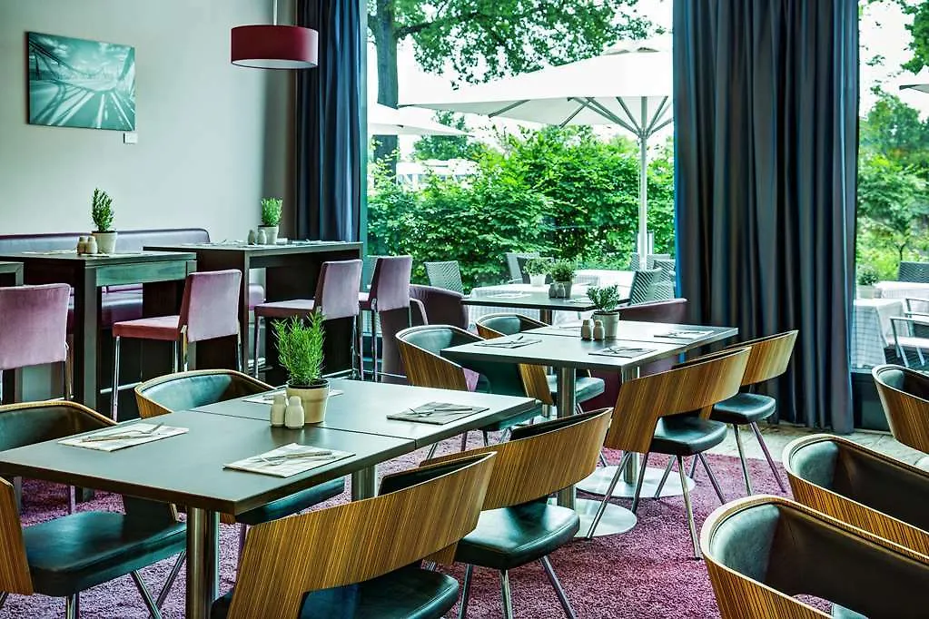Intercityhotel Berlin Ostbahnhof Germany