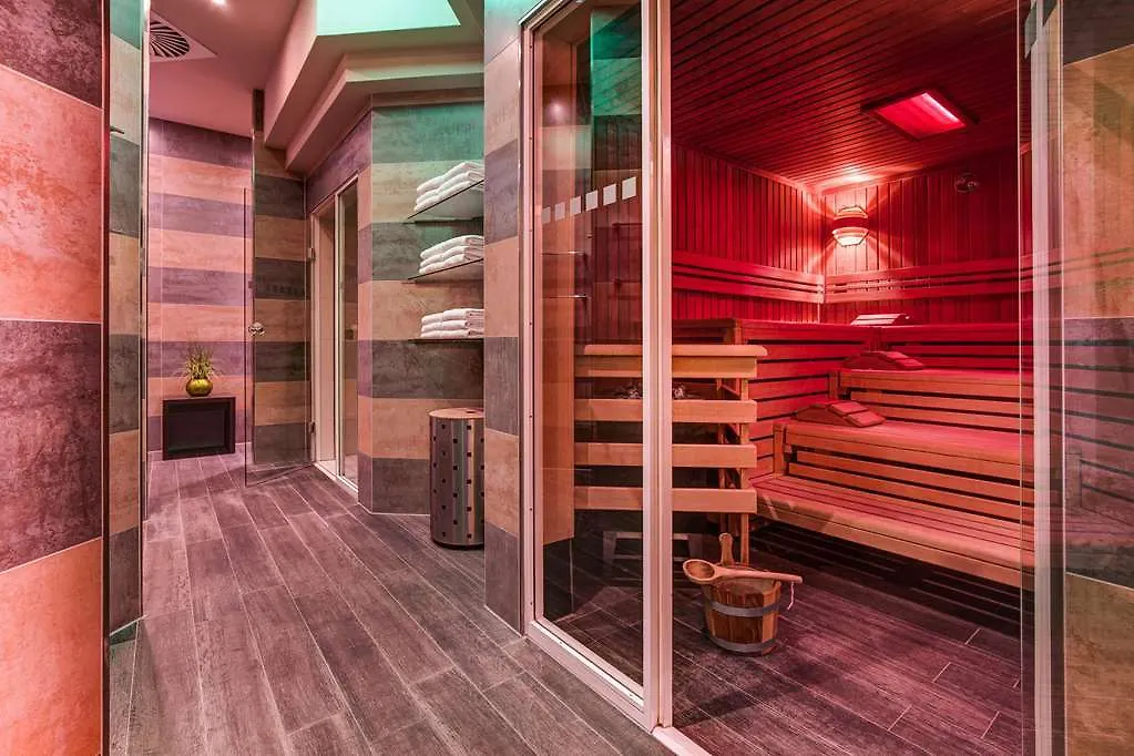*** Hotel Intercityhotel Berlin Ostbahnhof Germany